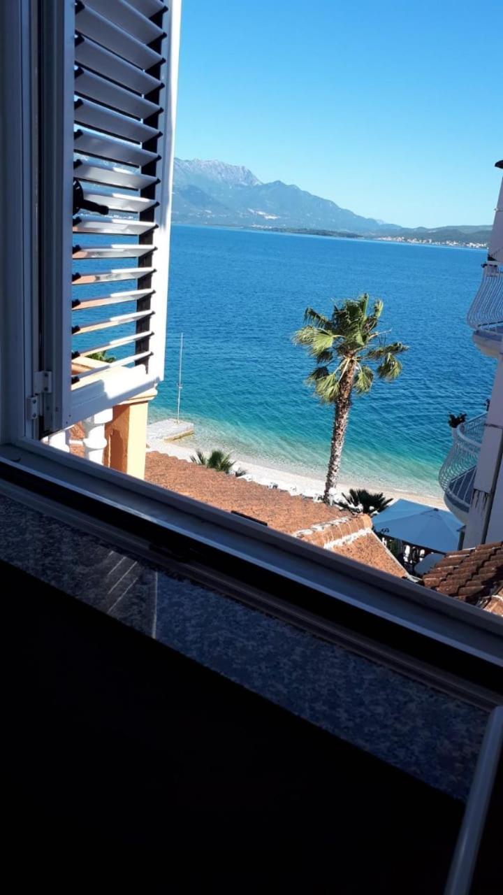 Apartmani Kalinic بِييلا الغرفة الصورة