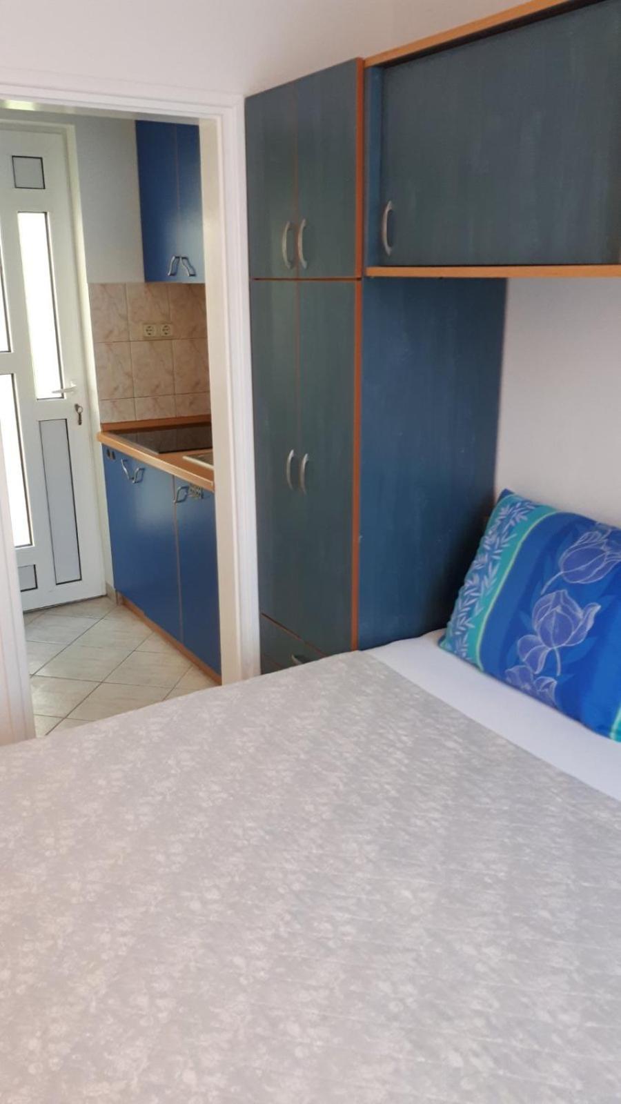 Apartmani Kalinic بِييلا الغرفة الصورة