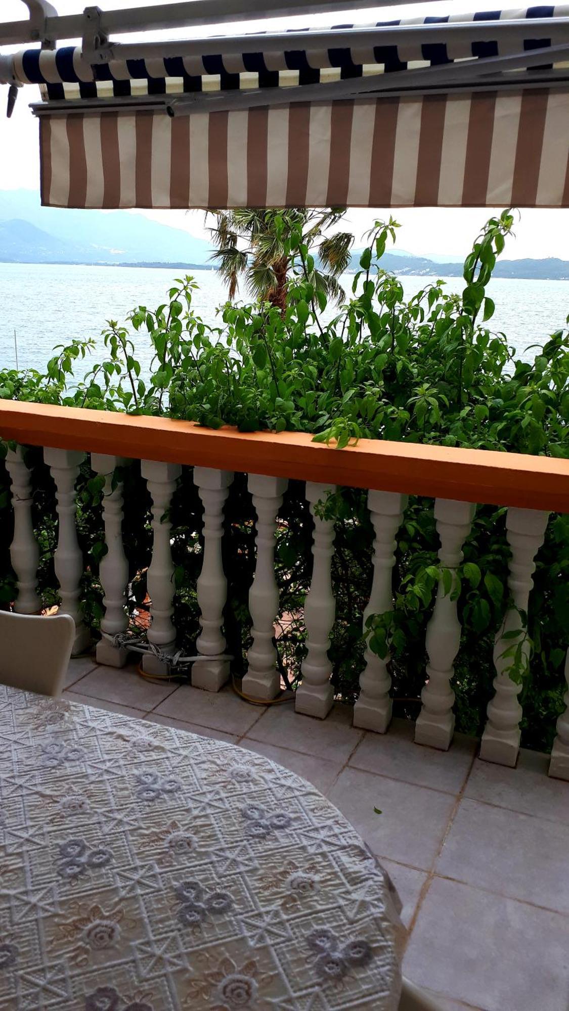 Apartmani Kalinic بِييلا الغرفة الصورة